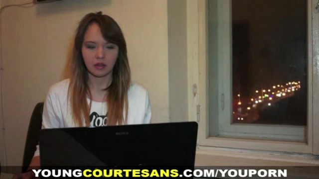 Courtesan pussy creampied